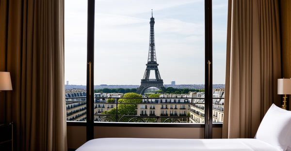 Hôtel paris 15 : confort et vue sur la tour eiffel